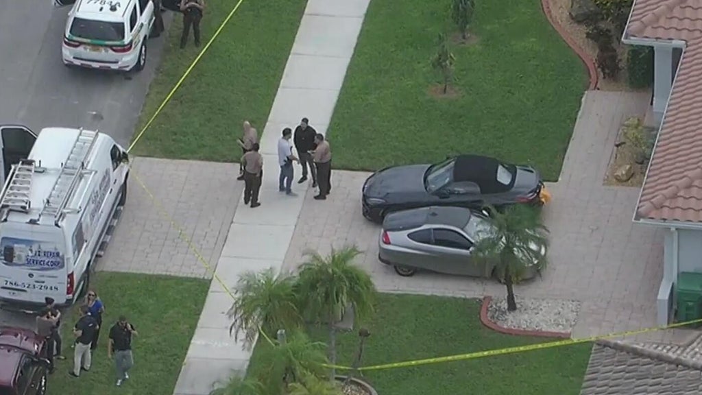 Man dead, woman hospitalized after domestic shooting in southwest Miami-Dade neighborhood, deputies say — CBS Miami, Ponte Vedra Beach Health news