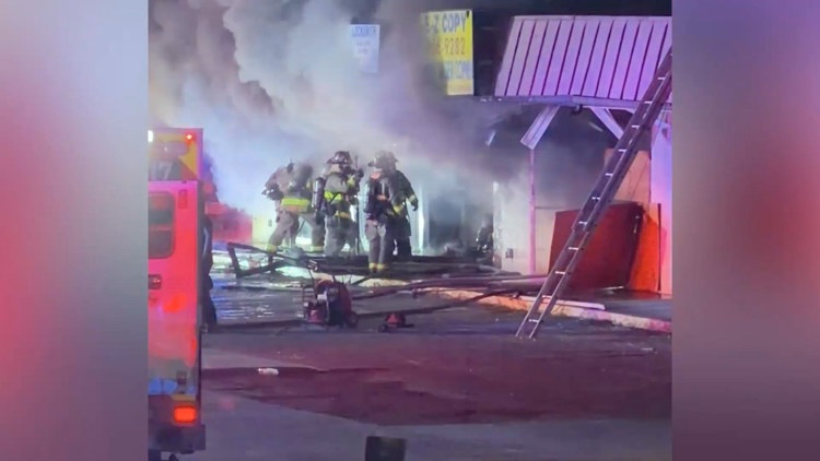 Fire ravages abandoned San Antonio strip center amid upcoming construction plans — KENS 5 (San Antonio), Ponte Vedra Beach Business news