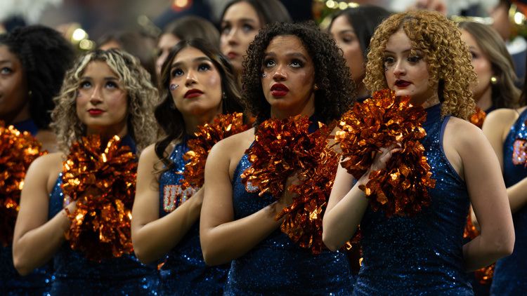 Here's what we know about the service member who fell at the UTSA football game — KHOU 11 (Houston), Ponte Vedra Beach Sports news