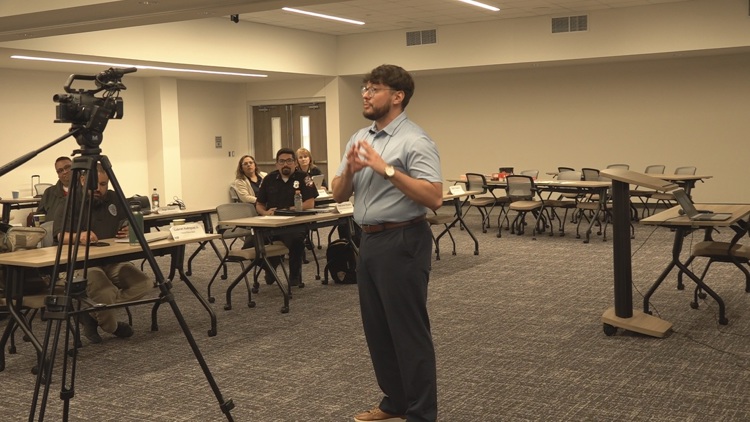 Law enforcement trains with reporters in West Texas for improved public communication skills — NewsWest 9 (Permian Basin), Ponte Vedra Beach Community news