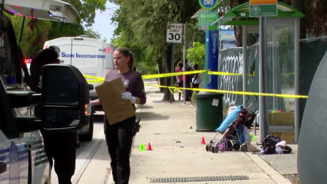 Attacker, victim injured in stabbing at Miami bus stop — WSVN 7 Miami-Dade, Ponte Vedra Beach Community news